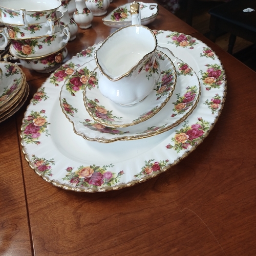 195 - A Very Large Set of Royal Albert Bone China 