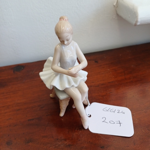 207 - Lladro Dancer seated