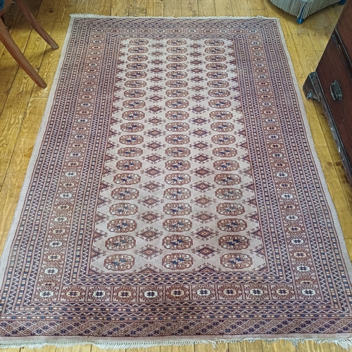 213 - This is a really lovely Vintage Persian Hand Tied Rug.  Great coloures which would go with any inter... 