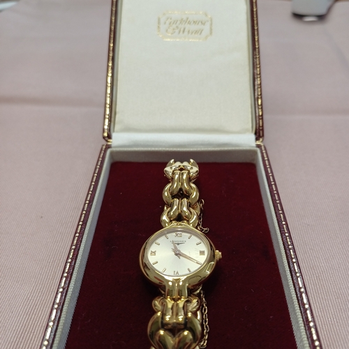 251 - Ladies Longines Watch. Very Lovely, Boxed and has spare links
- circa 1970's
- In gold colour