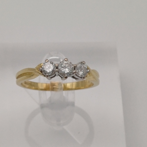 4 - A lovely Three Stone Diamond Ring
- Diamond 0.50 ct
- weight 3.30g
- size P
- 18ct yellow gold