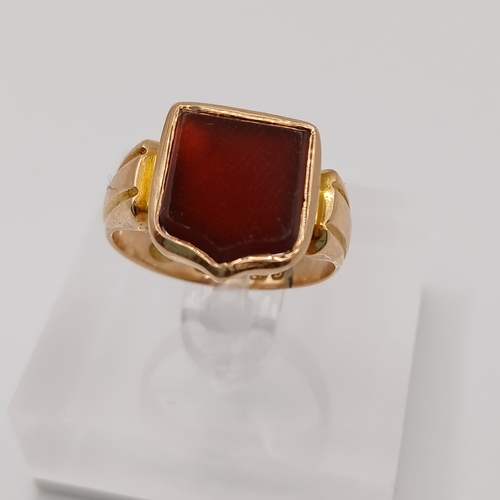 33 - A Men's Antique Victorian Carnelian Signet Ring in a Shield Design.  A really lovely piece
- 15ct ye... 