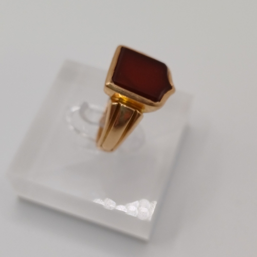 33 - A Men's Antique Victorian Carnelian Signet Ring in a Shield Design.  A really lovely piece
- 15ct ye... 