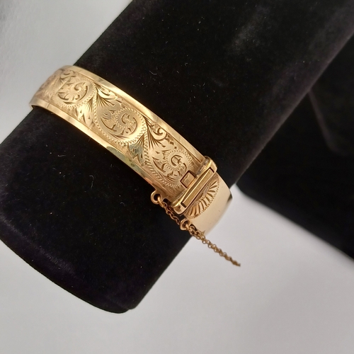 35 - Here we have a 1/5th Gold Bangle
- weight 29.3g