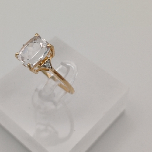 28 - A Dainty Single White Stone Ring
- size N
- weight 2.02g
- 9ct yellow gold