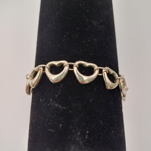 50 - Silver Heart Shaped Link Bracelet
- 925 silver
- weight 14.47g