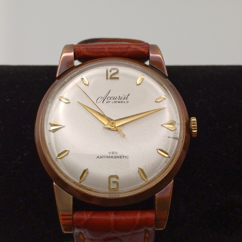 81 - A very elegant Gent's Accurist 21 Jewels Antimagnetic Watch with  brown leather strap
- 9ct case
- w... 