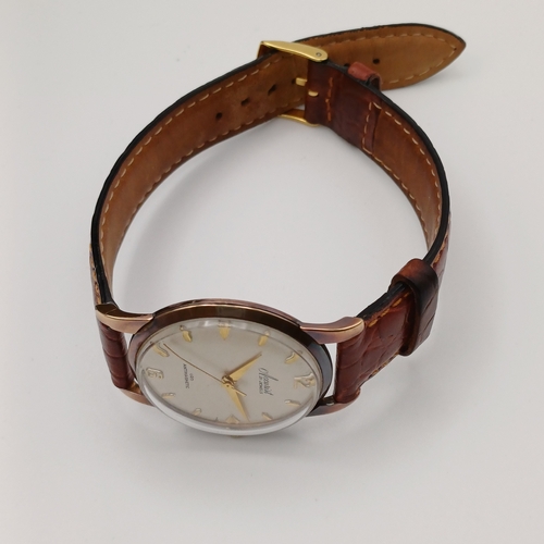 81 - A very elegant Gent's Accurist 21 Jewels Antimagnetic Watch with  brown leather strap
- 9ct case
- w... 