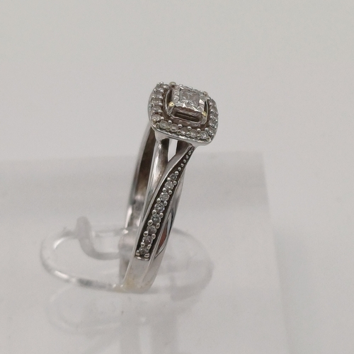 91 - Diamond Ring with the main Diamond in an Illusion Setting.
- size M
- weight 3.00g 
- 9ct white gold