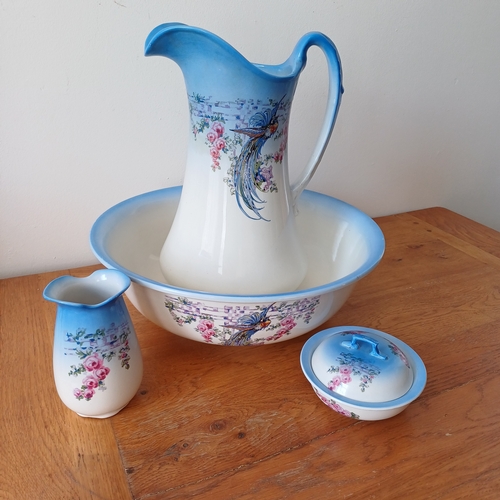 25 - This is a really lovely Royal Staffordshire Wash Jug, Bowl, Four Piece Soap Dish and Cup set in a ve... 