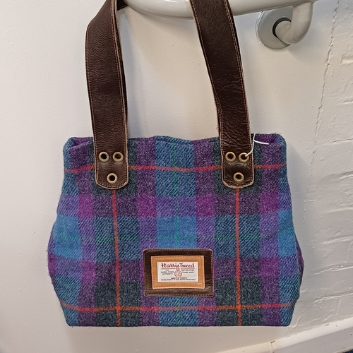 67 - Vintage Harris Tweed Hand Bag in excellent condition