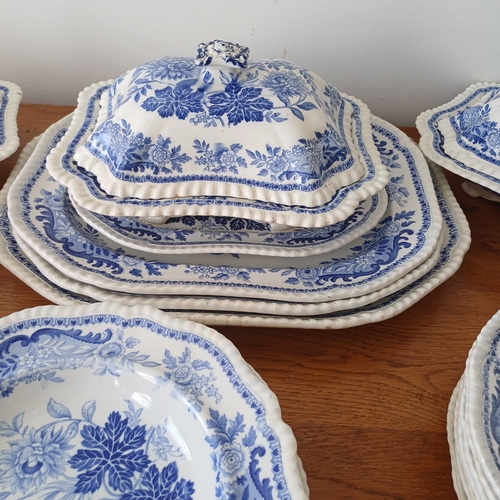 86 - SPODE Blue Room Collection.  This is a lovely collection in good used condition. It consists of:
- 3... 