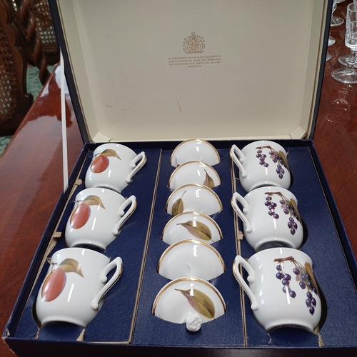 87 - Royal Worcester Boxed Set of Coffee Cups with Lids.  These are really lovely and could be used for s... 