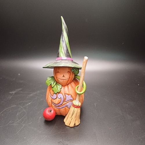 109 - Jim Shore Collection 'Come As you Aren't' Pumpkin Witch Number 4047840