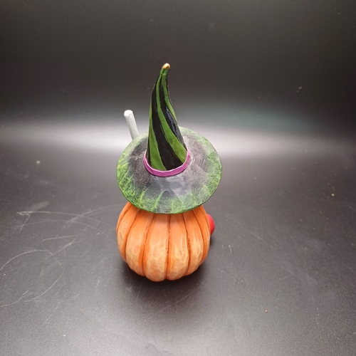 109 - Jim Shore Collection 'Come As you Aren't' Pumpkin Witch Number 4047840