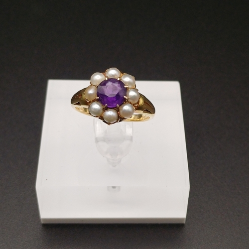 3 - A beautiful Ladies Victorian Amethyst and Pearl Cluster Ring.
- 2.5 g
- size M
- 15 ct yellow gold