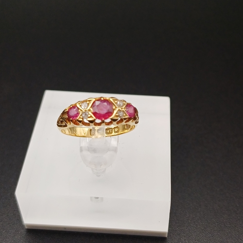 9 - Ruby and Diamond Ring
- 3 x ruby
- 4 x diamonds
- 18 ct yellow gold
- size L
- 2.8 g