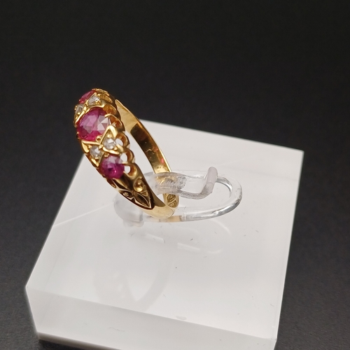 9 - Ruby and Diamond Ring
- 3 x ruby
- 4 x diamonds
- 18 ct yellow gold
- size L
- 2.8 g