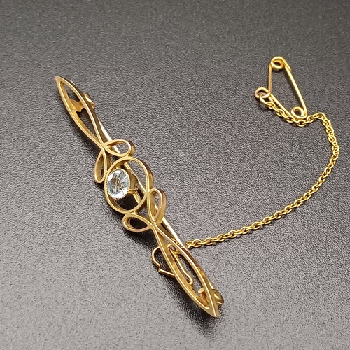 23 - Early 1900's Bar Brooch with Aquamarine and Chain.
- 9 ct yellow gold
- 2.5 g