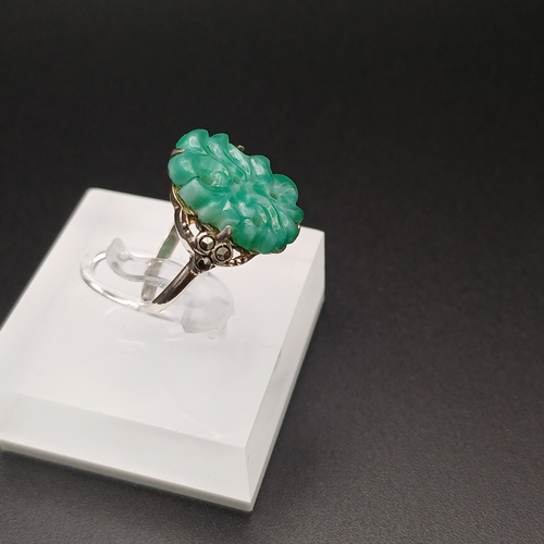 29 - A lovely Unusual Jade Ring 
- silver
- size N
- 3.9 g