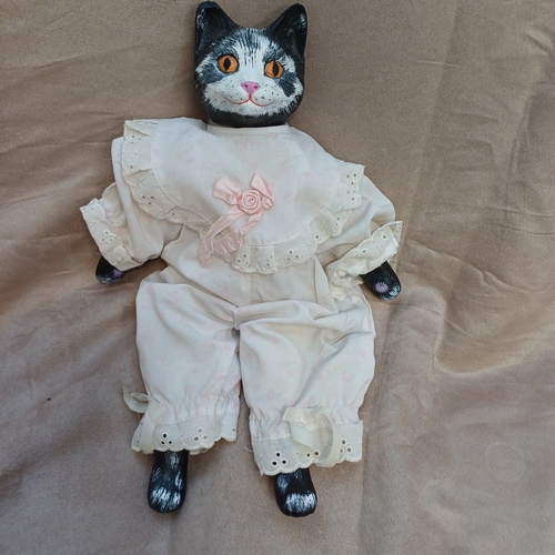 28 - Vintage Kitty with Porcelain Head and all Four Paws.  Really lovely little face and in good conditio... 