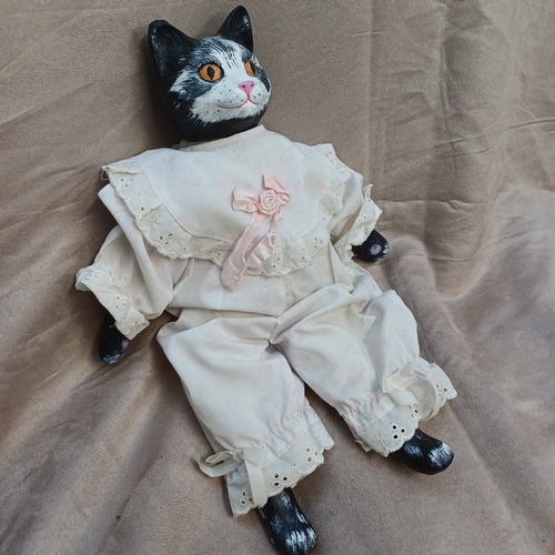 28 - Vintage Kitty with Porcelain Head and all Four Paws.  Really lovely little face and in good conditio... 