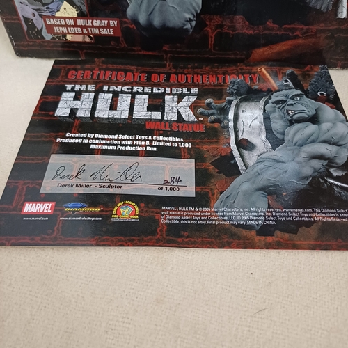 49 - Marvel Hulk Wall Statue Limited Edition Number 284 of 1000 and again this is a really lovely piece