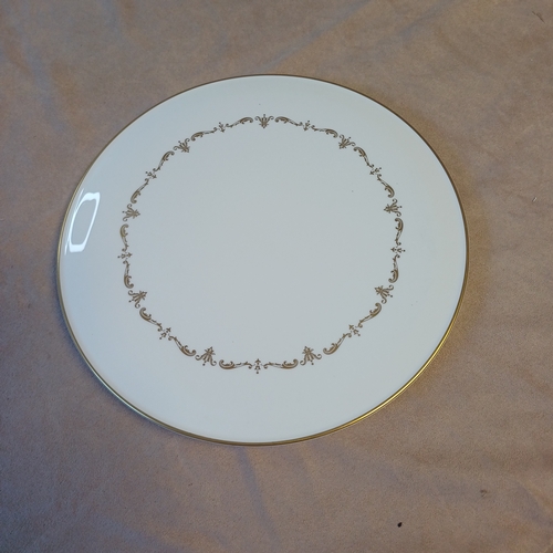 93 - Pretty Royal Worcester White Cake Plate with Gold Design 'Gold Chantilly'  Very good condition and i... 