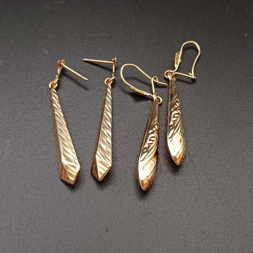 41 - Two pairs of gold drop earrings total weight 2.0 g