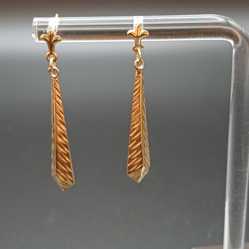 41 - Two pairs of gold drop earrings total weight 2.0 g