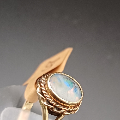 48 - Antique Opal Ring with fantastic colours in the Opal
- size K
- 9 ct
- weight 2.9 g