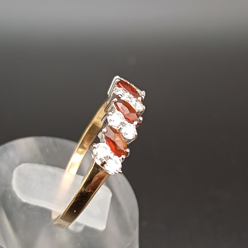 51 - Garnet and White Stone ring 
- weight 2.0 g
- size S
- 9 ct