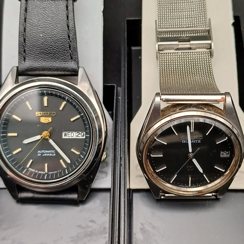 66 - Two Seiko Watches both in working order
1 x Automatic Date Adjust
1 x Date Adjust SQ