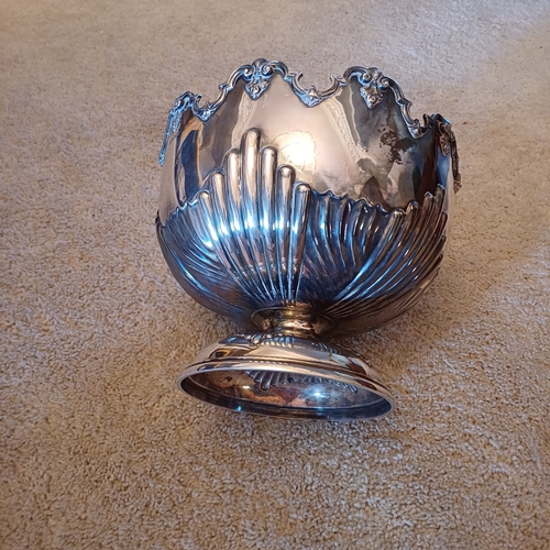 23 - Stunning Sheffield Silver Punch Bowl dating 1895 by James Dixon & Sons Limited.  This weighs 2.1 kg ... 