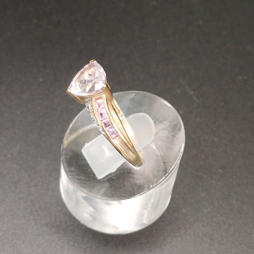 33 - Pink and White (possibly Sapphires) cluster ring set in 9ct yellow gold
- 9ct
-weight 2.15g
- size M