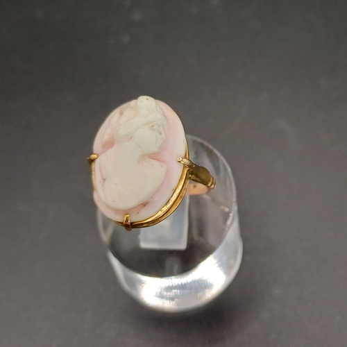 46 - Cameo Ring set in 9 ct gold weighing 3.71g size N