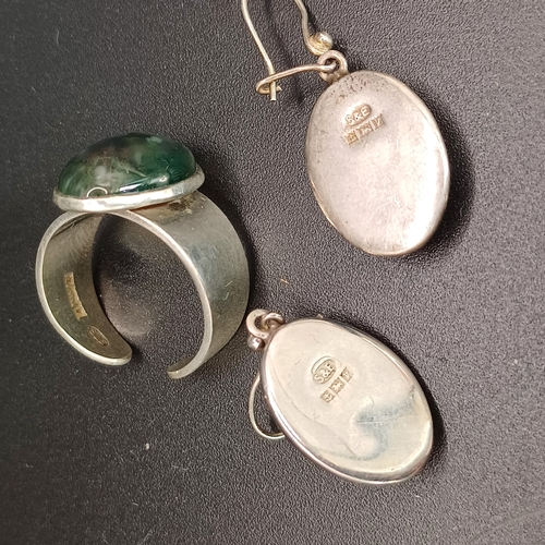 55 - Moss Agate Earrings and Ring set
Total weight 13.41 g
- 925 silver