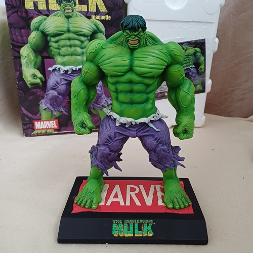 115 - Marvel Hulk Maquette Statue which is a Limited Edition and this is Number 262 of 3000 and there is C... 