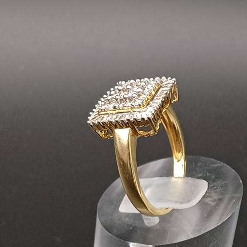 11 - Diamond Cluster Ring with Brilliant and Baguette Cut Diamonds
- 18 ct
- size N
- weight 5 g