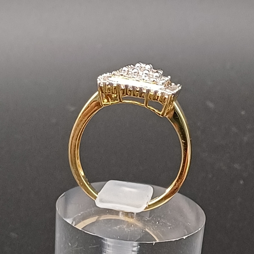 11 - Diamond Cluster Ring with Brilliant and Baguette Cut Diamonds
- 18 ct
- size N
- weight 5 g