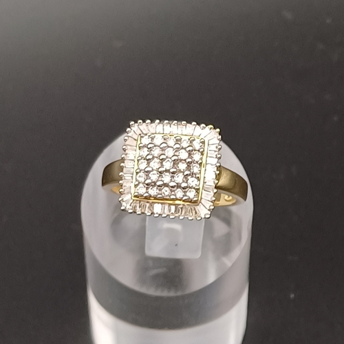 11 - Diamond Cluster Ring with Brilliant and Baguette Cut Diamonds
- 18 ct
- size N
- weight 5 g