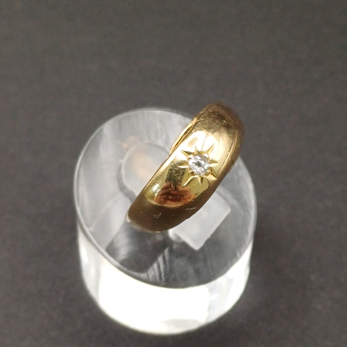 15 - Victorian inset Diamond Ring.
- size M / N
- weight 1.9g
- 9ct yellow gold
