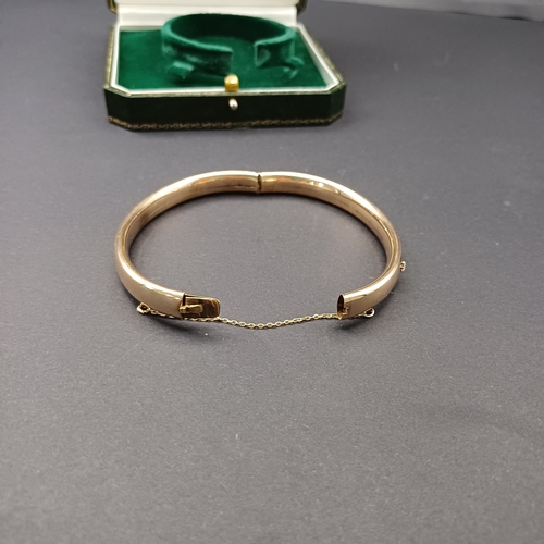 23 - Lovely Edwardian (circa 1910) Gold Bangle with Three Diamonds set in.
- weight 12.6g
- 9 carat yello... 