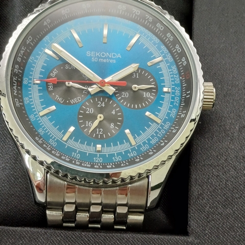 37 - Winston Churchill Silver Medal Pocket Watch and Sekonda 50 metres Watch.  Both in original boxes