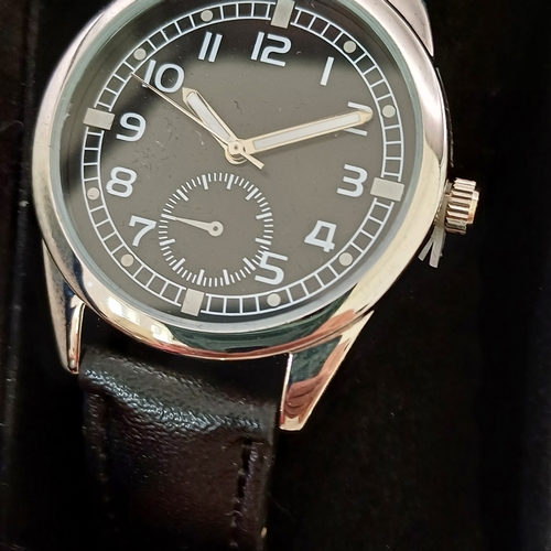 44 - Eagle Moss Watch Collection.  Here we are 16 watches, some are obviously working, but none have been... 