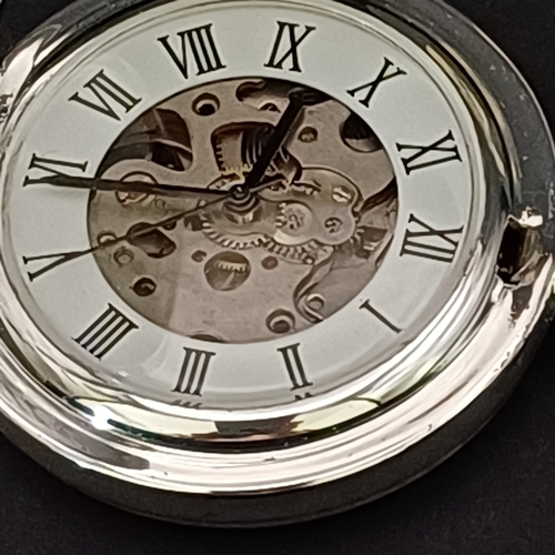 46 - What a lovely gift for Father's Day.  Minitrains 1/220 scale Flying Scotsman with display track and ... 