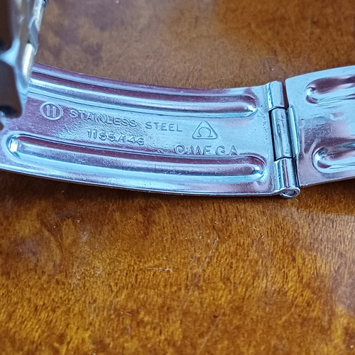 48 - Omega Constellation Automatic Chronometer circa 1970's in working order in its original box and pape... 