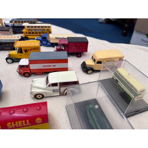 342 - Selection of diecast vehicles