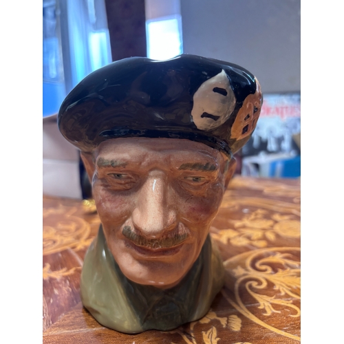 133 - 3x Toby Jugs 
Monty
Mine Host & 
Robin Hood