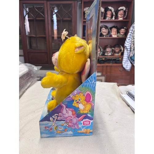 106 - Two boxed Wuzzles bears. Bumbelion & Butterbear